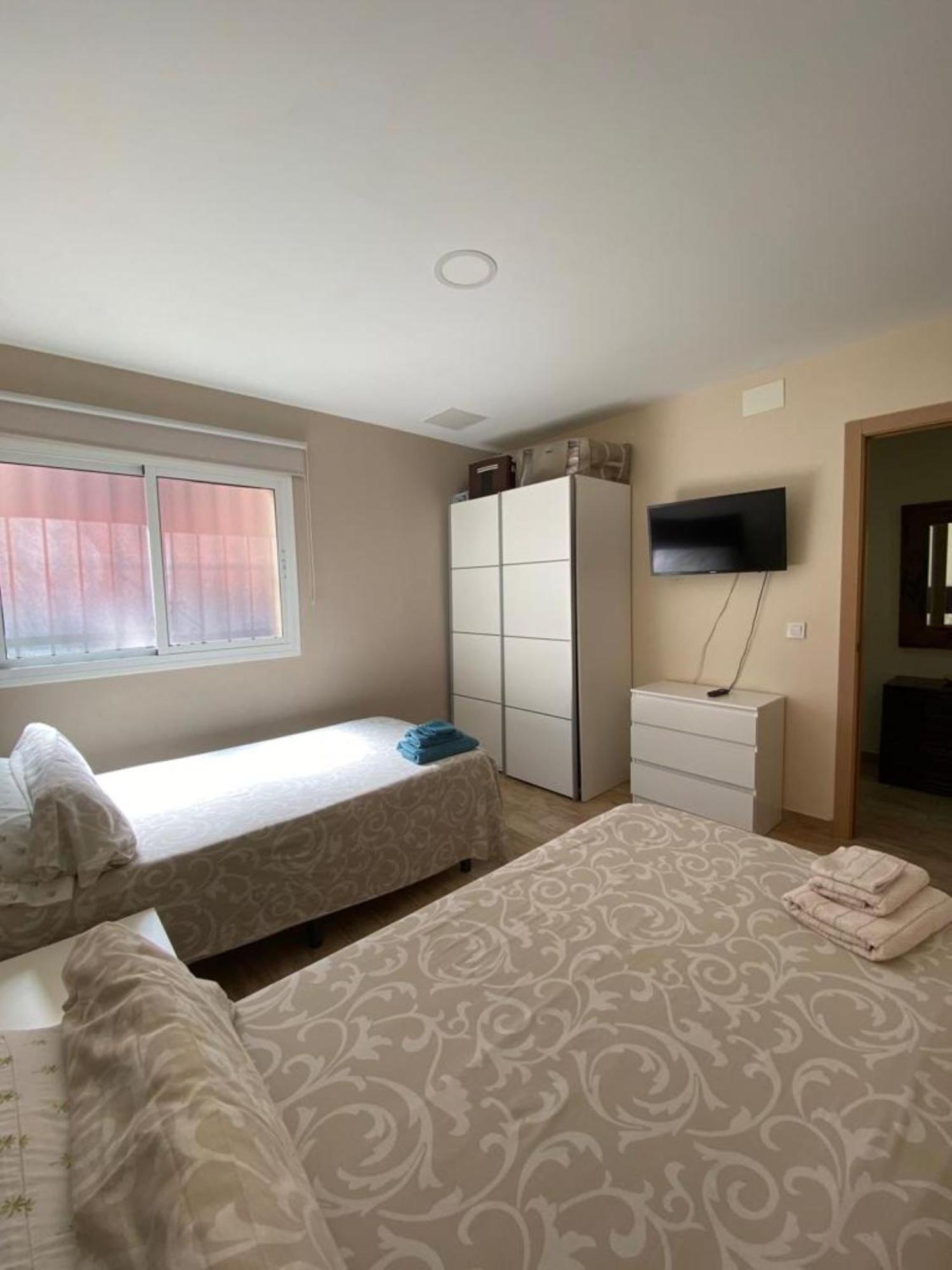 Apartamentos Albeniz Algeciras Buitenkant foto